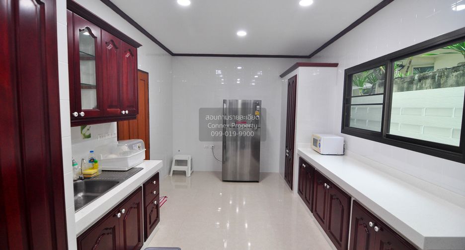 For rent 3 bedrooms house in Lat Krabang, Bangkok
