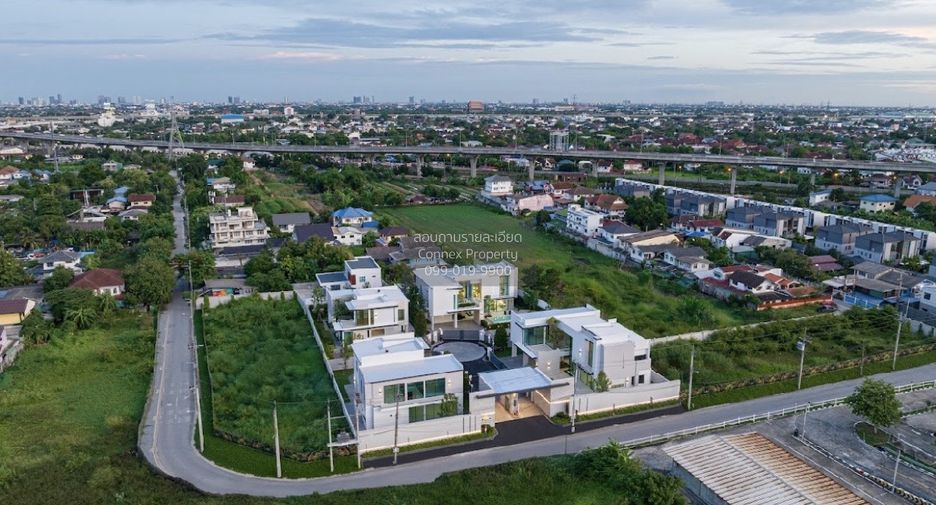 For rent 4 bedrooms house in Taling Chan, Bangkok