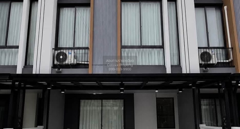 À louer 4 chambres maison de ville à Bang Phli, Samut Prakan
