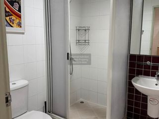For rent 5 bedrooms townhouse in Yan Nawa, Bangkok