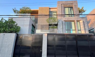 Haus zur Miete mit 4 Zimmer in Suan Luang, Bangkok