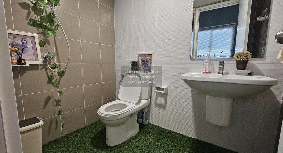 For rent 3 bedrooms townhouse in Min Buri, Bangkok