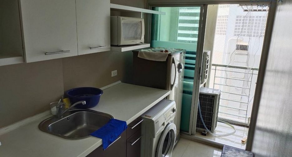 Wohnung zur Miete mit 1 Zimmer in Phra Khanong, Bangkok