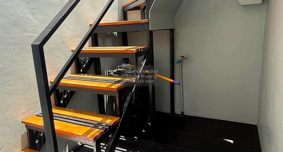Casa en alquiler de 2 habitaciones en Wang Thonglang, Bangkok