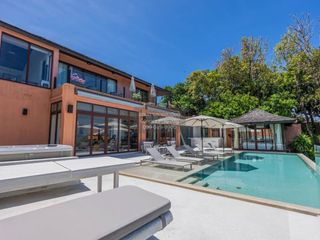 For rent 7 bedrooms villa in Mueang Phuket, Phuket