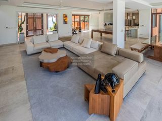For rent 7 bedrooms villa in Mueang Phuket, Phuket