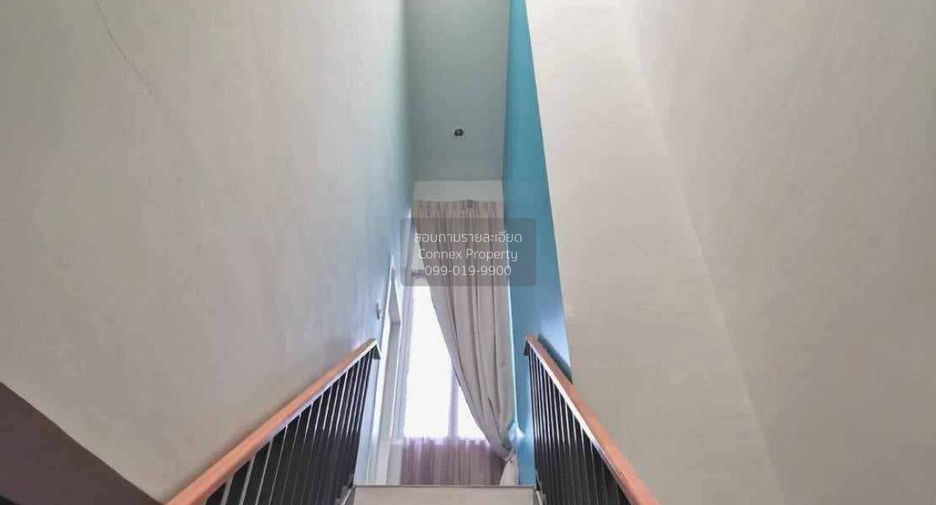 For rent 3 bedrooms townhouse in Khan Na Yao, Bangkok