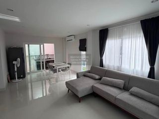 For rent 3 bedrooms townhouse in Mueang Phuket, Phuket