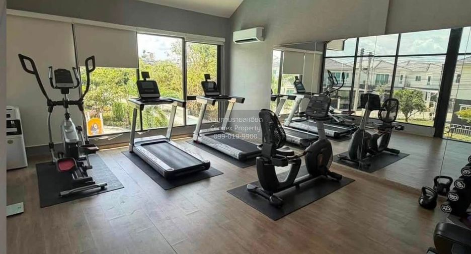 For rent 3 bedrooms townhouse in Mueang Phuket, Phuket
