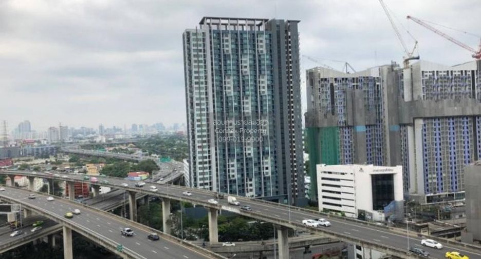 À louer 2 chambres condo à Bang Kapi, Bangkok