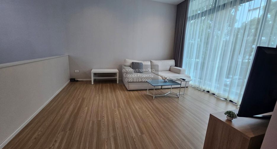 For rent 3 bedrooms townhouse in Suan Luang, Bangkok