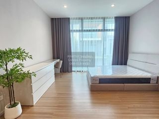 For rent 3 bedrooms townhouse in Suan Luang, Bangkok