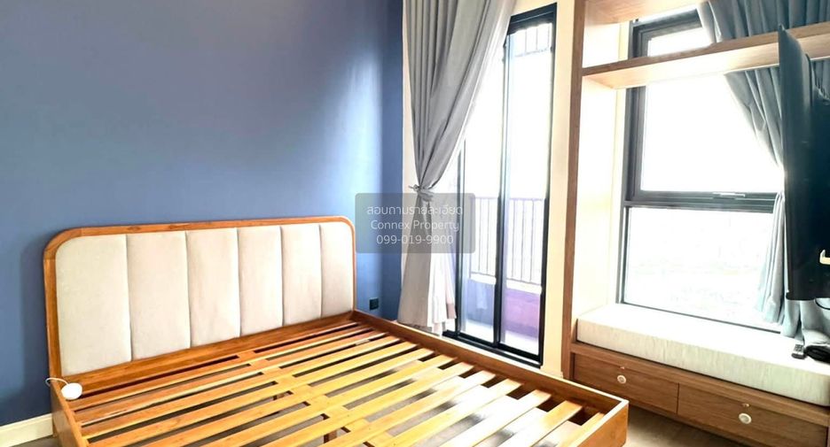 For rent 3 bedrooms condo in Bang Rak, Bangkok
