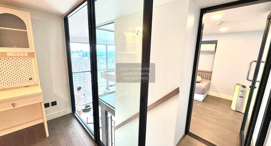 For rent 3 bedrooms condo in Bang Rak, Bangkok