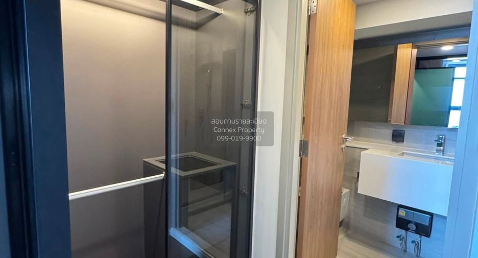For rent 3 bedrooms condo in Bang Rak, Bangkok