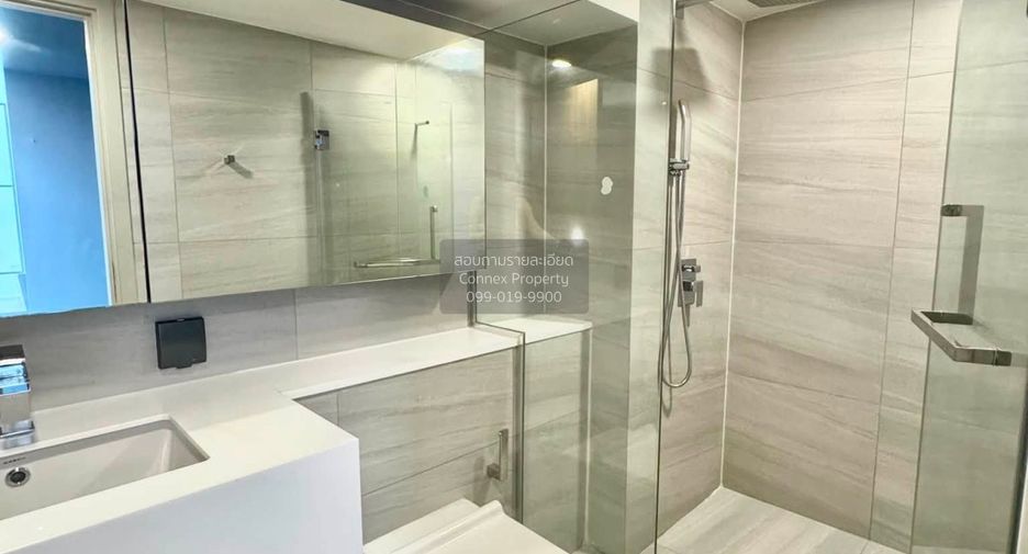 For rent 3 bedrooms condo in Bang Rak, Bangkok