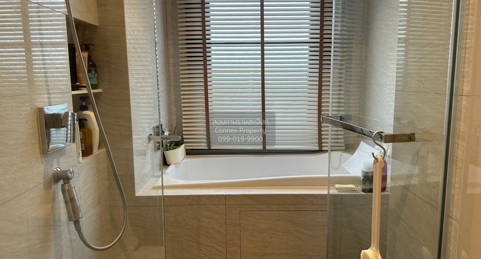 For rent 2 bedrooms condo in Watthana, Bangkok