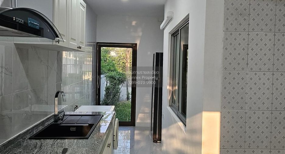 Casa en alquiler de 4 habitaciones en Khan Na Yao, Bangkok