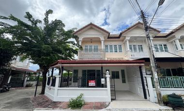 Casa en alquiler de 3 habitaciones en Bang Kruai, Nonthaburi