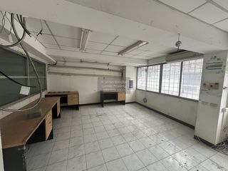 Oficina en alquiler de 1 habitaciones en Mueang Nonthaburi, Nonthaburi