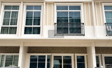 For rent 3 bedrooms townhouse in Prawet, Bangkok