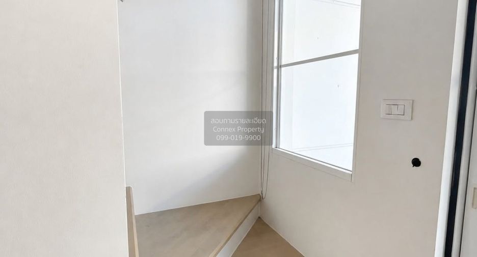 For rent 3 bedrooms townhouse in Prawet, Bangkok