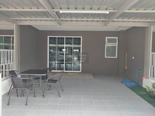 For rent 4 bedrooms townhouse in Bang Lamung, Chonburi