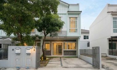 For rent 2 bedrooms townhouse in Prawet, Bangkok