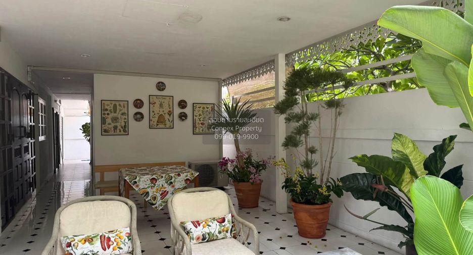 For rent 3 bedrooms house in Suan Luang, Bangkok
