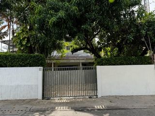 For rent 3 bedrooms house in Suan Luang, Bangkok