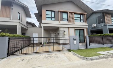 À louer 3 chambres maison à Thanyaburi, Pathum Thani