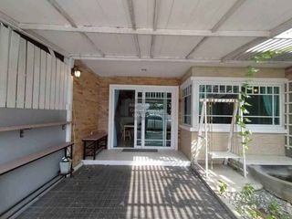 For rent 3 bedrooms townhouse in Bang Lamung, Chonburi