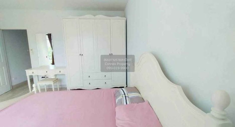 For rent 3 bedrooms townhouse in Huay Yai, Pattaya