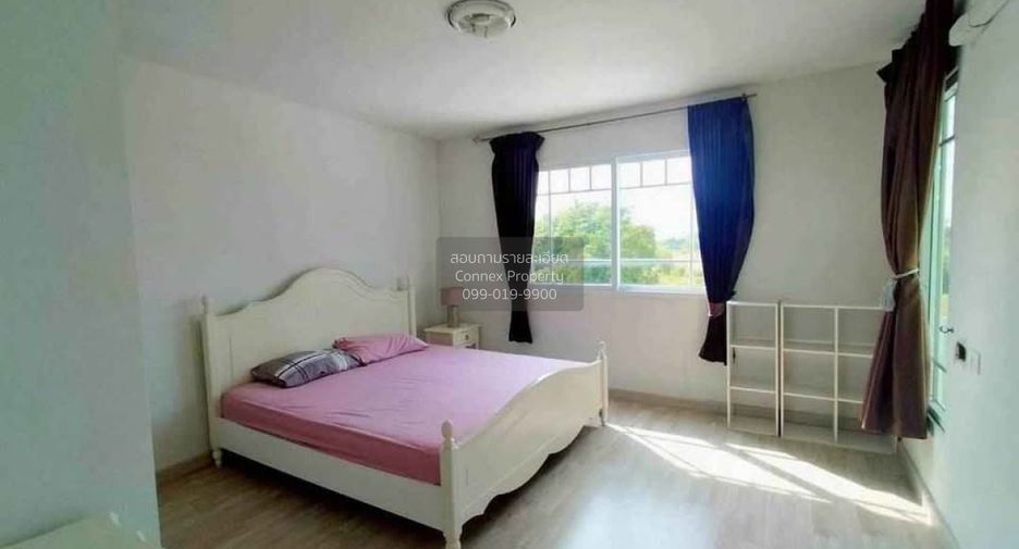 For rent 3 bedrooms townhouse in Huay Yai, Pattaya