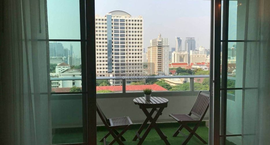 For rent 3 bedrooms condo in Bang Rak, Bangkok