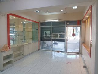 For rent 3 bedrooms retail Space in Sai Mai, Bangkok