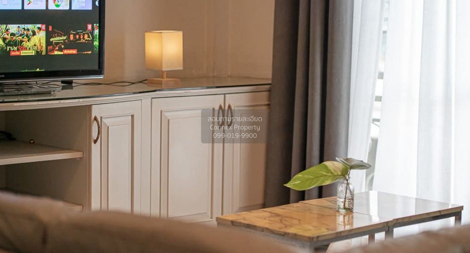 For rent 3 bedrooms townhouse in Yan Nawa, Bangkok