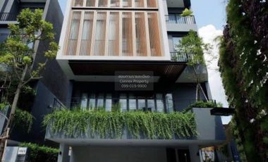 Reihenhaus zur Miete mit 3 Zimmer in Watthana, Bangkok