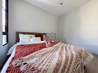 For rent 4 bedrooms townhouse in Bang Khun Thian, Bangkok