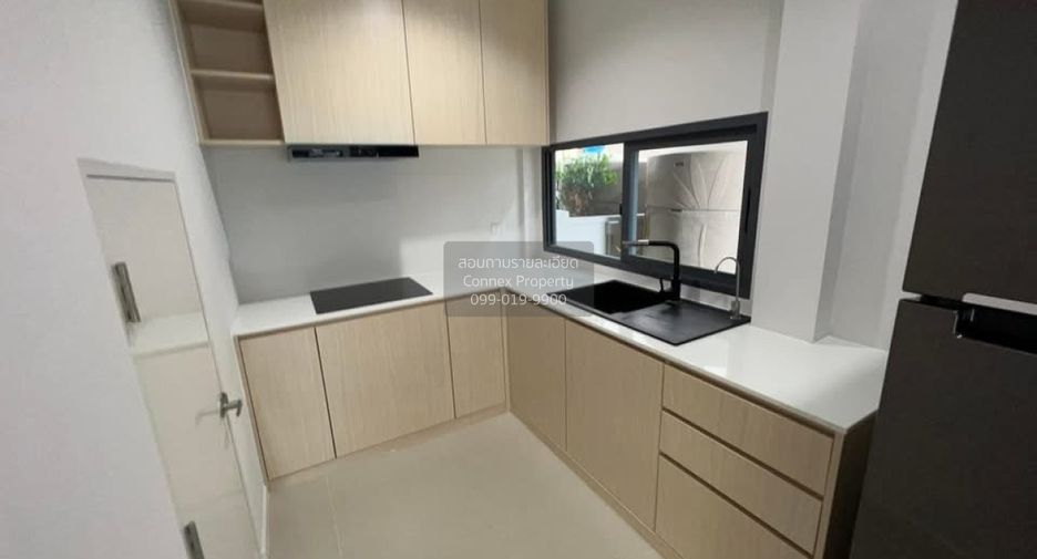 Haus zur Miete mit 4 Zimmer in Saphan Sung, Bangkok