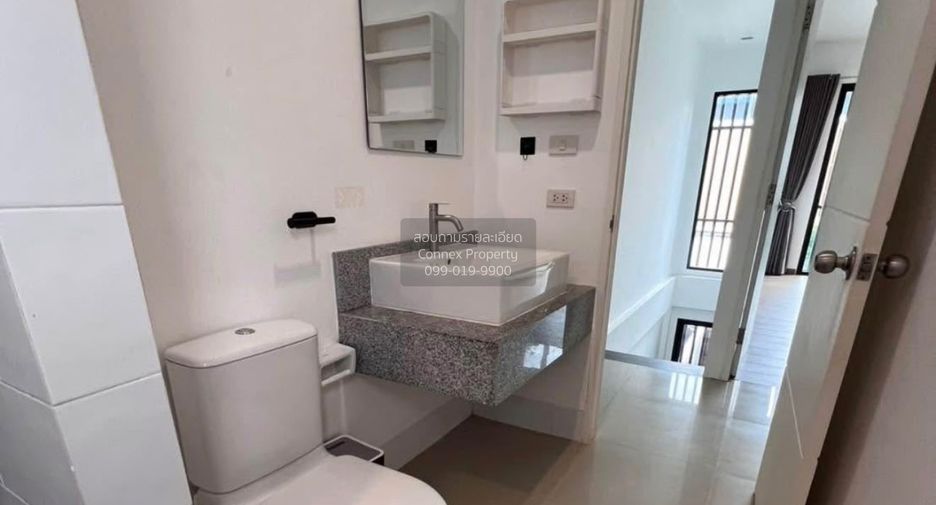 For rent 2 bedrooms townhouse in Mueang Phuket, Phuket