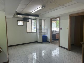 Oficina en alquiler de 1 habitaciones en Mueang Nonthaburi, Nonthaburi