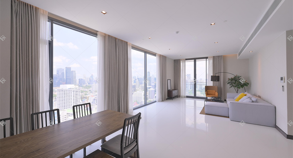 For rent 3 bedrooms condo in Khlong Toei, Bangkok