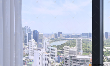 For rent 3 bedrooms condo in Khlong Toei, Bangkok