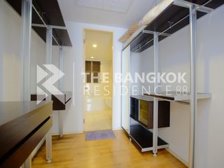 Condo en venta de 2 habitaciones en Huai Khwang, Bangkok