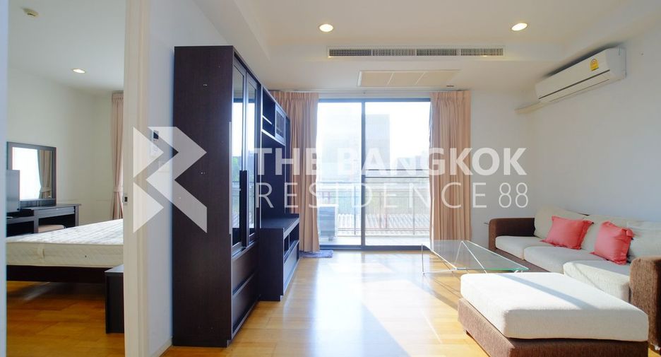 Condo en alquiler de 2 habitaciones en Huai Khwang, Bangkok