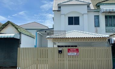 For sale 3 ベッドルーム townhouse in Bang Lamung, Chonburi