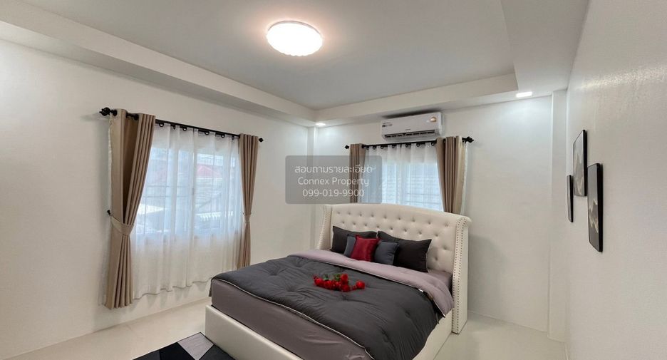 For sale 3 ベッドルーム townhouse in Bang Lamung, Chonburi