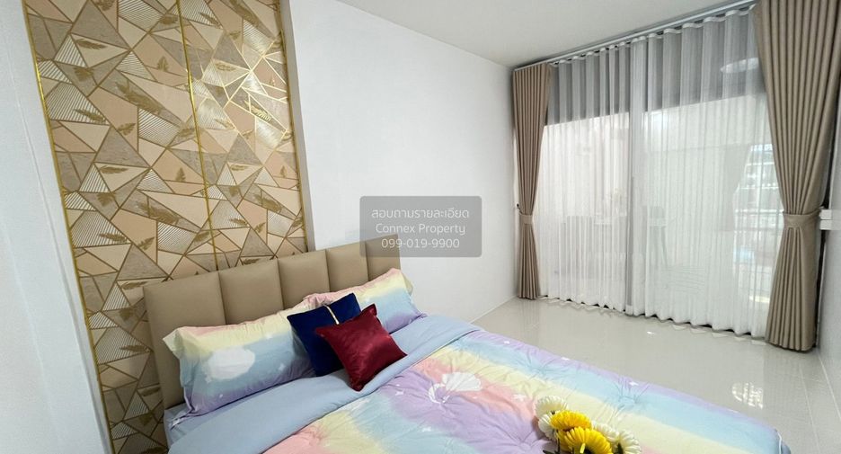For sale 3 ベッドルーム townhouse in Bang Lamung, Chonburi