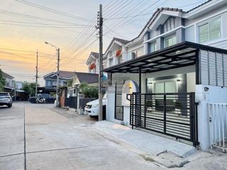 出售 3 卧室 联排别墅 在 Bang Yai, Nonthaburi